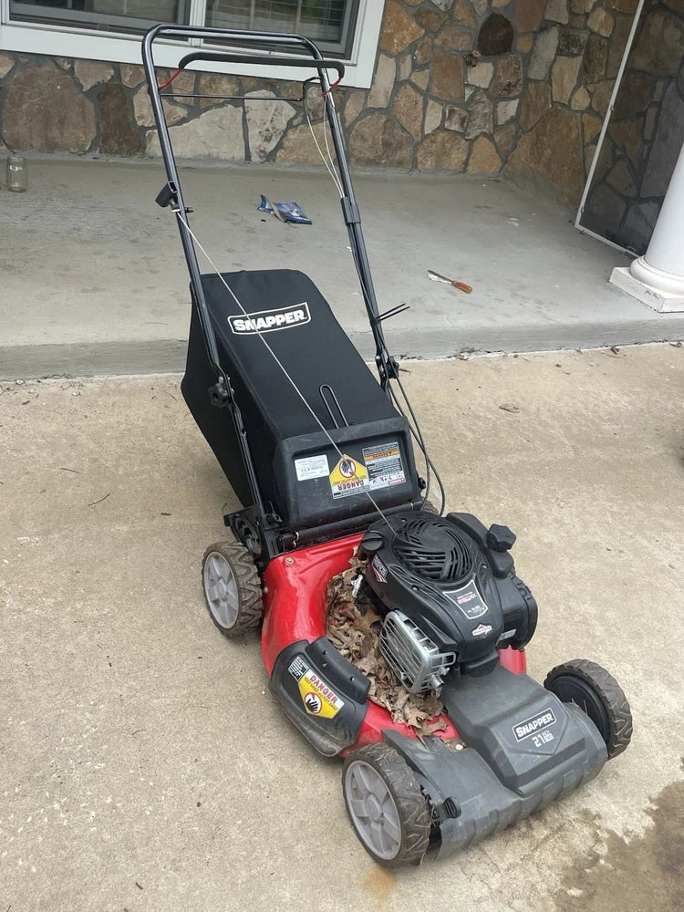 Red Snapper Gas Powered Lawn Mower w Grass Bag Engine Not Running