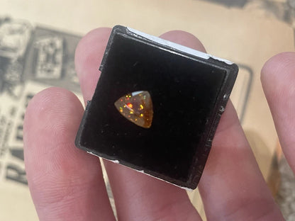 100% Natural 2.04ct 8.5x6.5mm Trillion Cut Yellow Sphene High Rainbow Luster