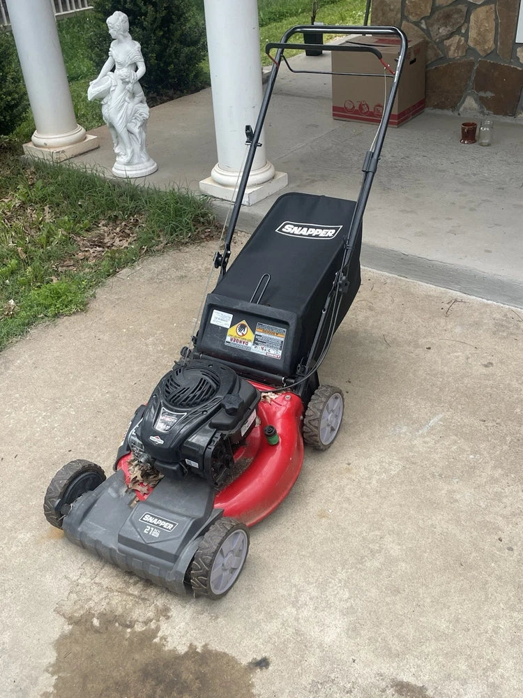 Red Snapper Gas Powered Lawn Mower w Grass Bag Engine Not Running